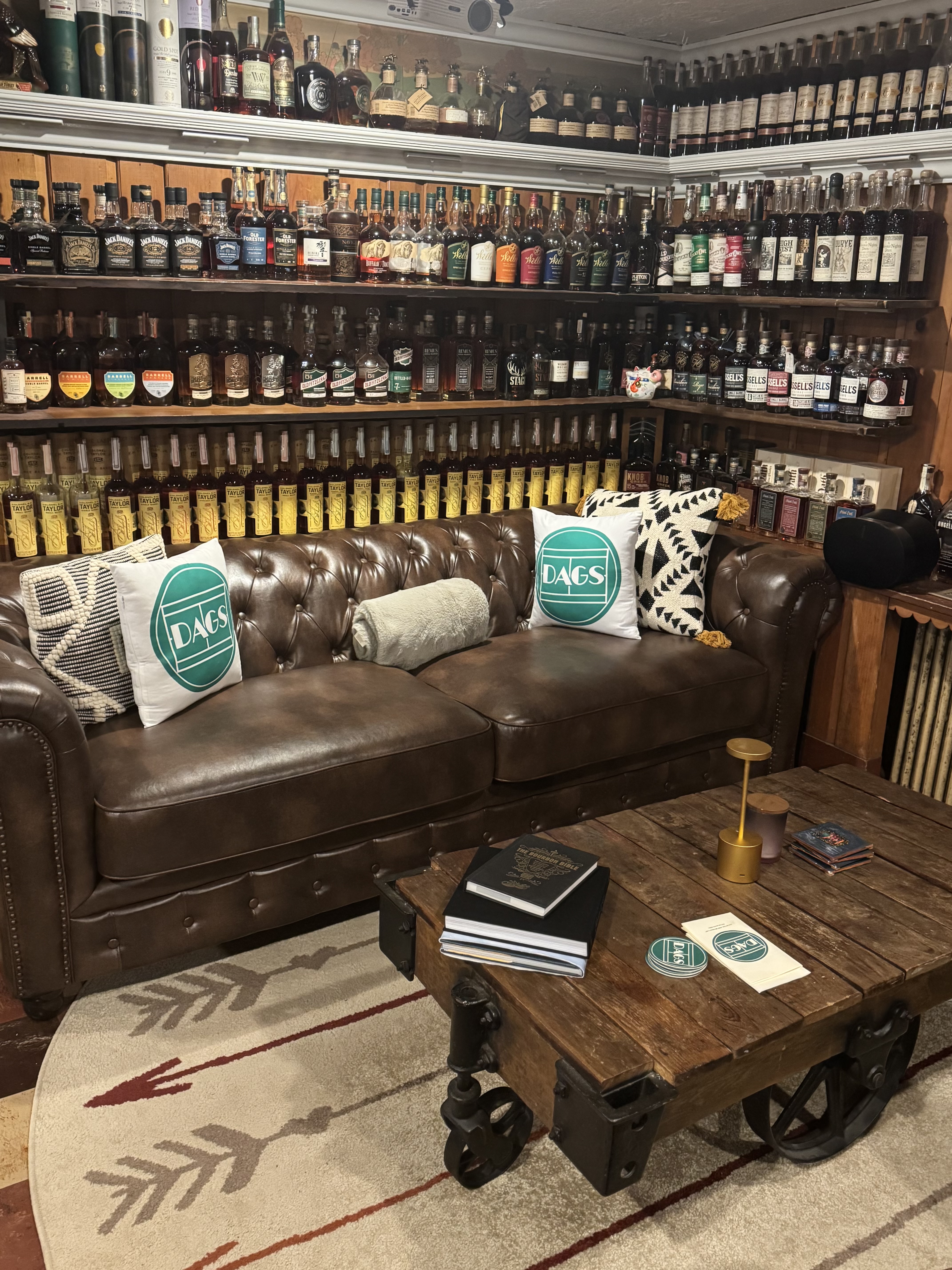 DAGS whiskey shelf build 1